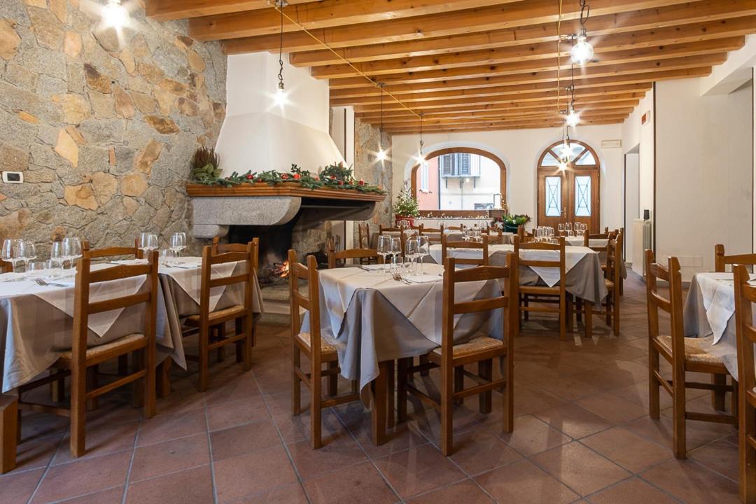 Locanda Sighimi Lanusei Bagian luar foto